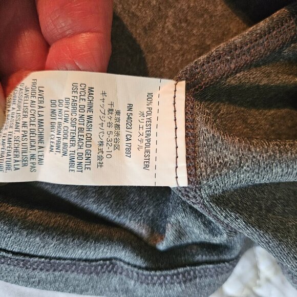 Old Navy Active Breathable Mesh Gray/Black Tee XL - Picture 6 of 7